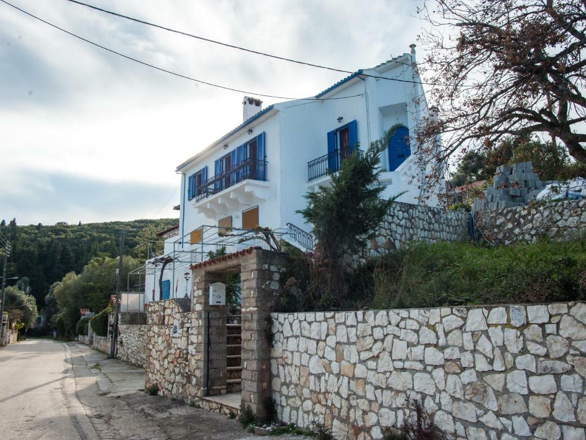 Fey'S House Waterfront - Φισκάρδο Villa Exterior photo