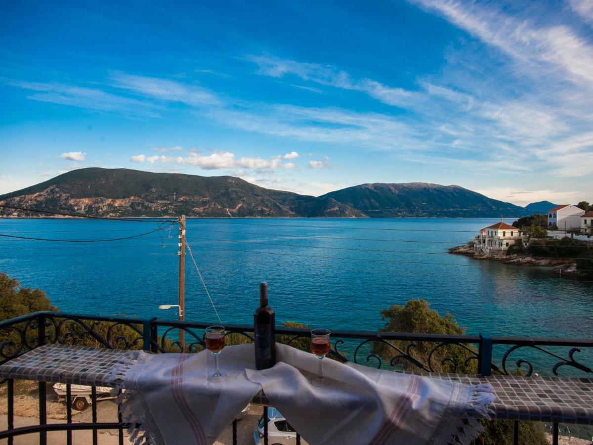 Fey'S House Waterfront - Φισκάρδο Villa Exterior photo